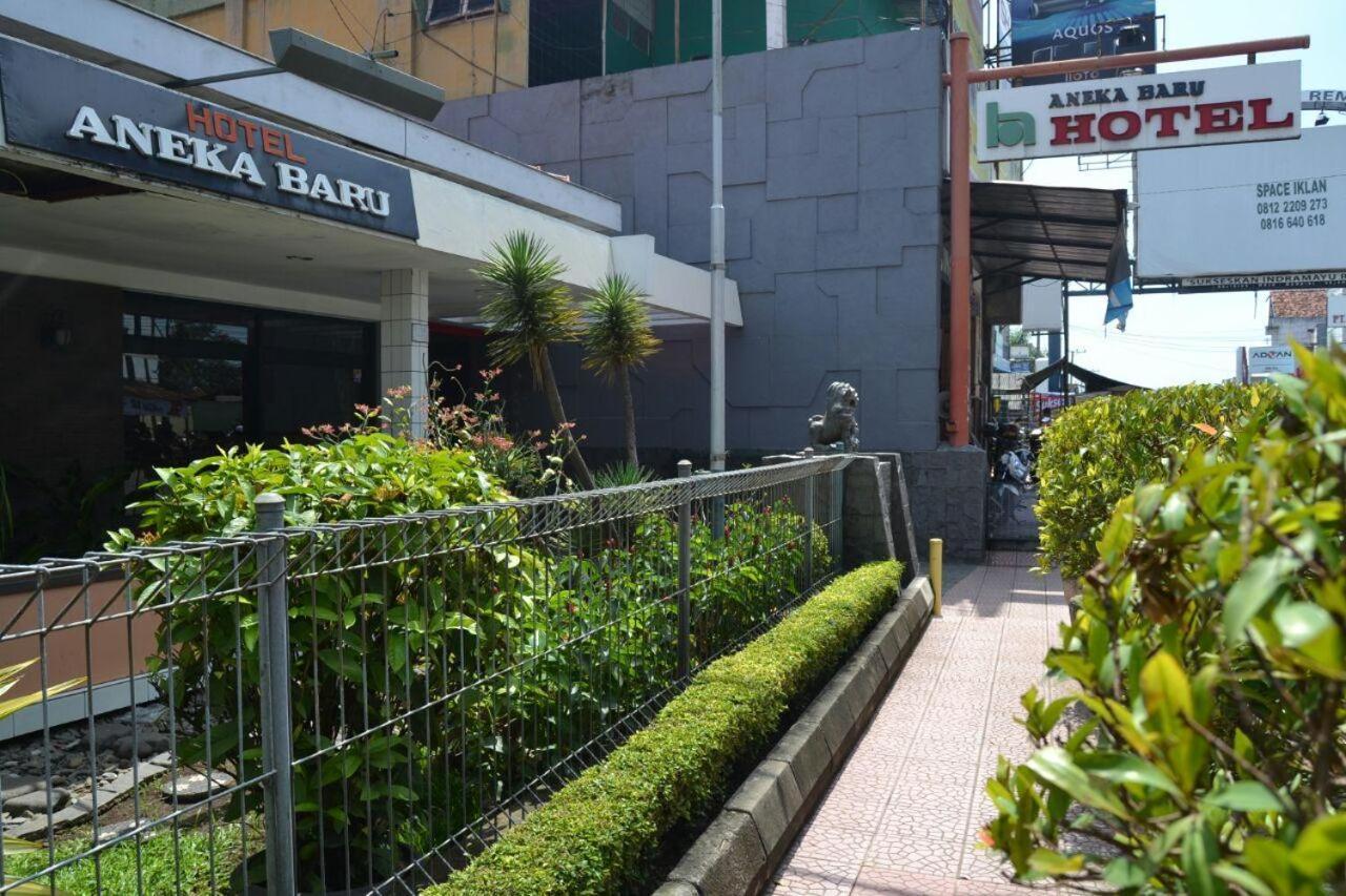 Hotel Aneka Baru Sleman  Buitenkant foto
